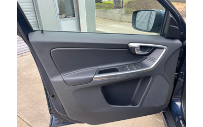 Volvo XC60 2.4 D 4x4 - автомобили, коли, обяви за нови и употребявани 13