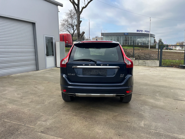 Volvo XC60 2.4 D 4x4 - автомобили, коли, обяви за нови и употребявани 6