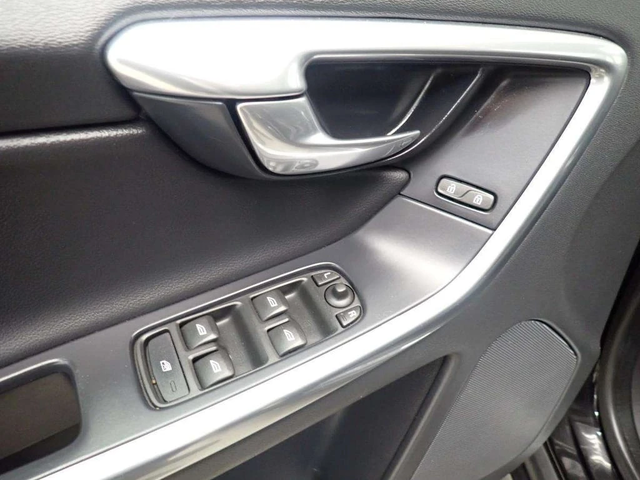 Volvo XC60 * CARFAX * ЦЕНА ДО БГ - автомобили, коли, обяви за нови и употребявани 16