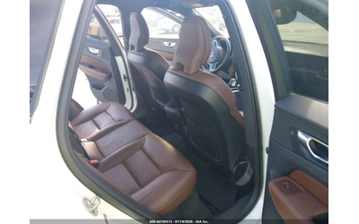 Volvo XC60 B5 PLUS DARK THEME - автомобили, коли, обяви за нови и употребявани 11