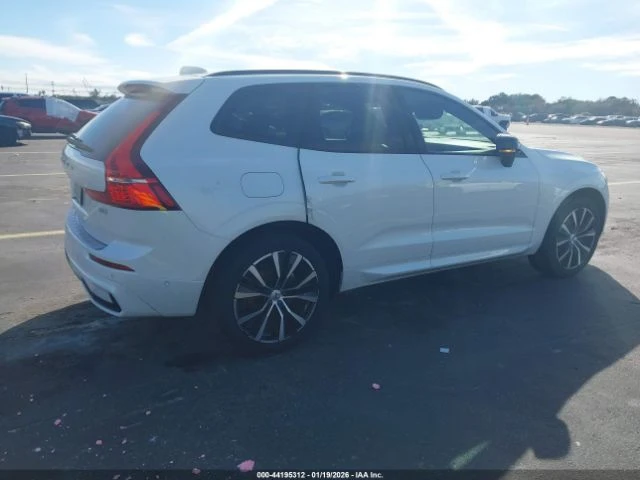 Volvo XC60 B5 PLUS DARK THEME - автомобили, коли, обяви за нови и употребявани 3