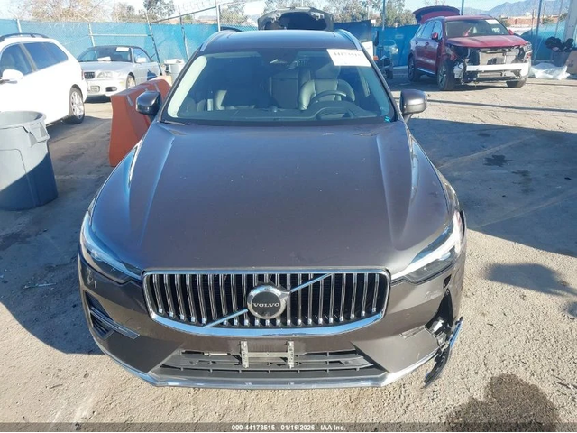 Volvo XC60 RECHARGE PLUG-IN HYBRID T8 INSCRIPTION EXTENDED R - автомобили, коли, обяви за нови и употребявани 10