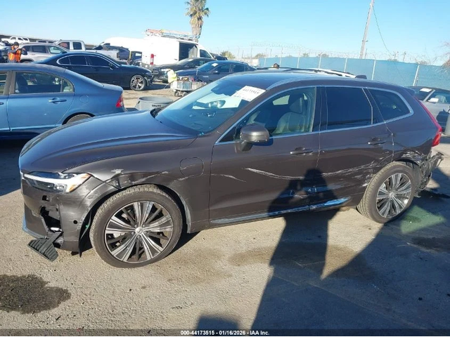 Volvo XC60 RECHARGE PLUG-IN HYBRID T8 INSCRIPTION EXTENDED R - автомобили, коли, обяви за нови и употребявани 12