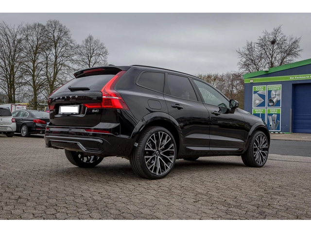 Volvo XC60 R-Design - автомобили, коли, обяви за нови и употребявани 2