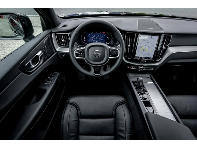 Volvo XC60 R-Design - автомобили, коли, обяви за нови и употребявани 8