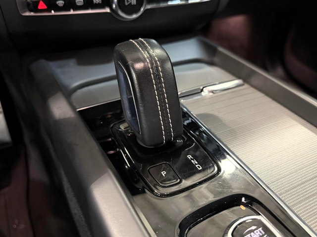 Volvo XC60 B6 AWD С РЕГИСТРАЦИЯ&АВТО КРЕДИТ - автомобили, коли, обяви за нови и употребявани 13