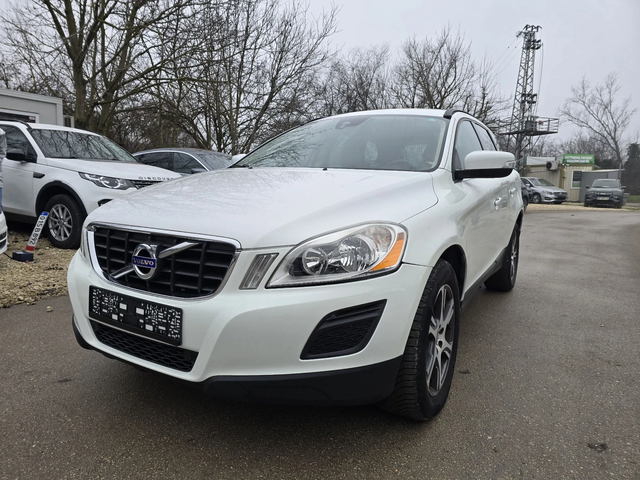 Volvo XC60 2.4d 163к.с 4x4 6 скорости - автомобили, коли, обяви за нови и употребявани 0