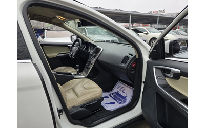 Volvo XC60 2.4d 163к.с 4x4 6 скорости - автомобили, коли, обяви за нови и употребявани 13