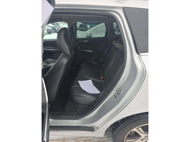 Volvo XC60 T6* ДИГИТАЛНО* ТАБЛО* ПОДГРЕВ* КАМЕРА* КЕЙЛЕС* - автомобили, коли, обяви за нови и употребявани 12