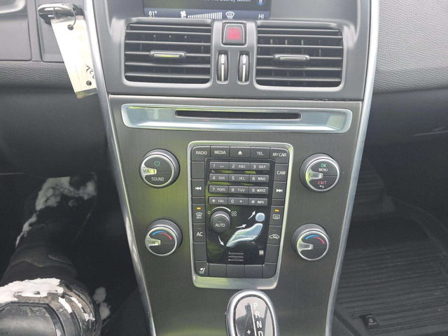 Volvo XC60 T6* ДИГИТАЛНО* ТАБЛО* ПОДГРЕВ* КАМЕРА* КЕЙЛЕС* - автомобили, коли, обяви за нови и употребявани 7