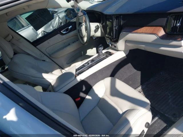 Volvo XC60 * T5* MOMENTUM* KEYLESS* КОЖА* ПОДГРЕВ* КАМЕРА* - автомобили, коли, обяви за нови и употребявани 8