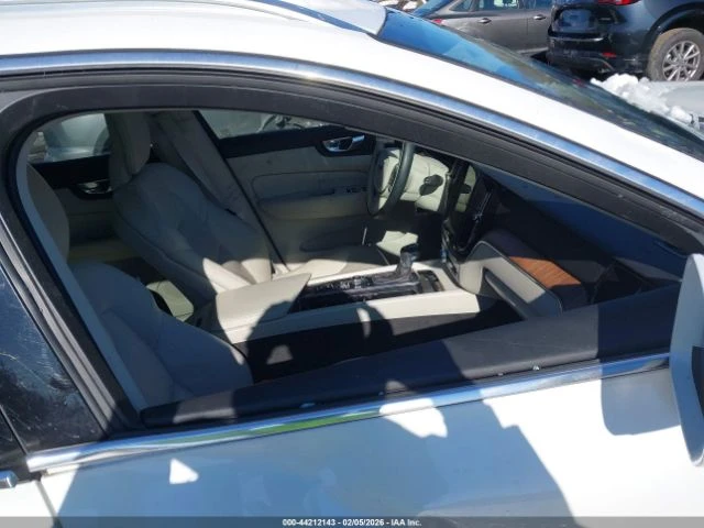 Volvo XC60 * T5* MOMENTUM* KEYLESS* КОЖА* ПОДГРЕВ* КАМЕРА* - автомобили, коли, обяви за нови и употребявани 9