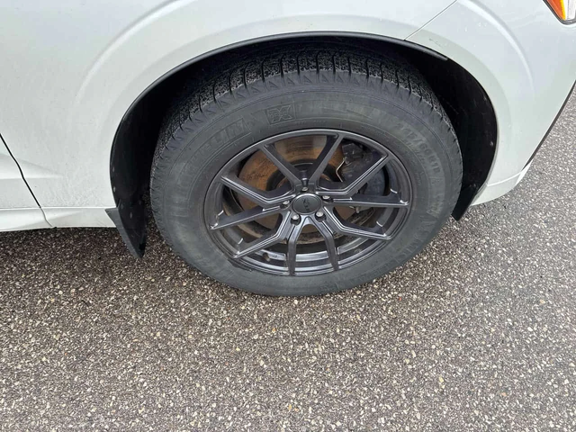 Volvo XC60 * R Design * DISTRONIC* PANO* + ГУМИ - автомобили, коли, обяви за нови и употребявани 6
