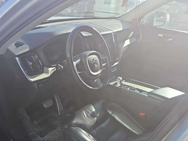 Volvo XC60 * Inscription * 360 * ПОДГРЕВ * ПАМЕТ * NAVI - автомобили, коли, обяви за нови и употребявани 10