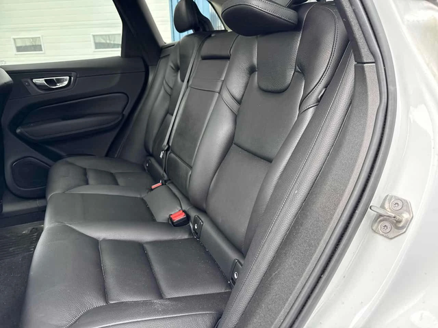 Volvo XC60 * Momentum * CARFAX * 2 КЛЮЧА * ПАНО * ПОДГРЕВИ - автомобили, коли, обяви за нови и употребявани 14