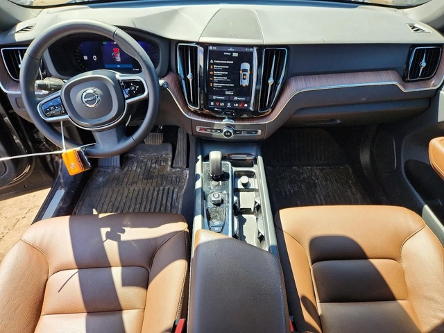 Volvo XC60 B5 AWD PLUS| 360| КОЖЕН САЛОН - автомобили, коли, обяви за нови и употребявани 7