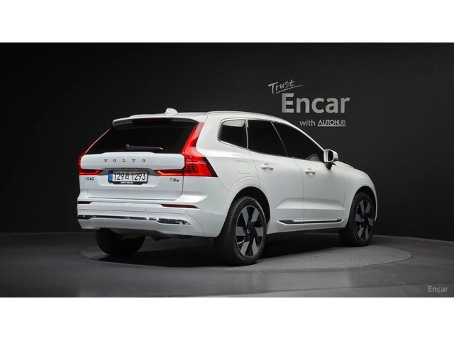 Volvo XC60 T8* ULTRA BRIGHT* BOWERS&WILKINS* ПАНО* 360* HUD* - автомобили, коли, обяви за нови и употребявани 1