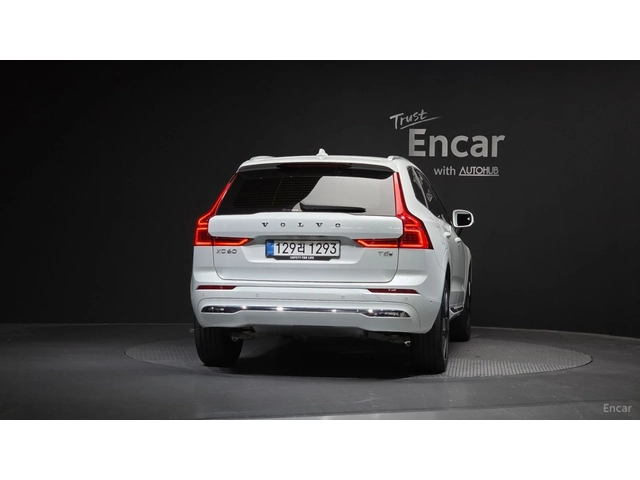 Volvo XC60 T8* ULTRA BRIGHT* BOWERS&WILKINS* ПАНО* 360* HUD* - автомобили, коли, обяви за нови и употребявани 3
