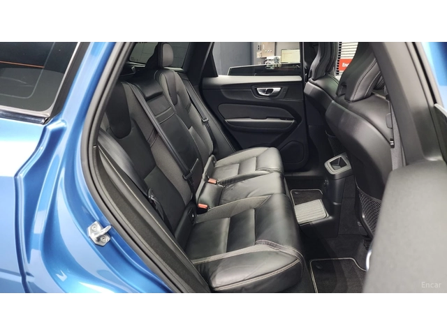 Volvo XC60 T8* R-Design* 360* HUD* HARMAN KARDON* PANO* ПОДГР - автомобили, коли, обяви за нови и употребявани 11