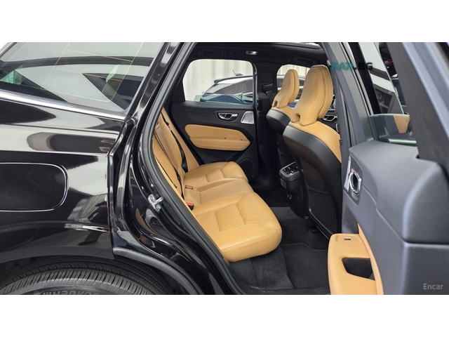 Volvo XC60 T6 INSCRIPTION* КОЖА* ОБДУХВ* НАВИ* ПАНО* 360 - автомобили, коли, обяви за нови и употребявани 9