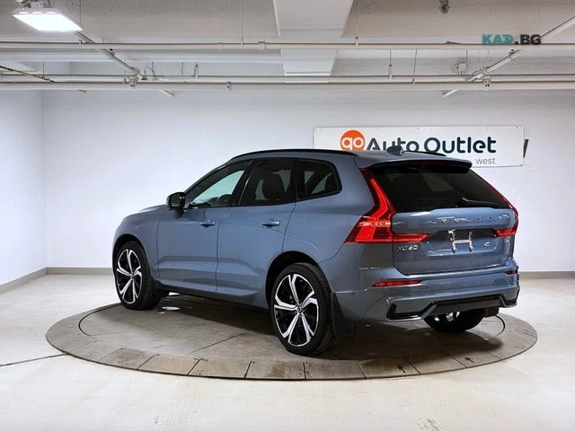 Volvo XC60 B6 Ultimate Dark Theme AWD - автомобили, коли, обяви за нови и употребявани 3