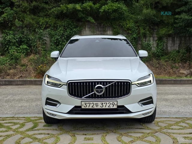 Volvo XC60 D5 INSCRIPTION* КОЖА* ОБДУХВ* НАВИ* ПАНО* 360* HUD - автомобили, коли, обяви за нови и употребявани 2