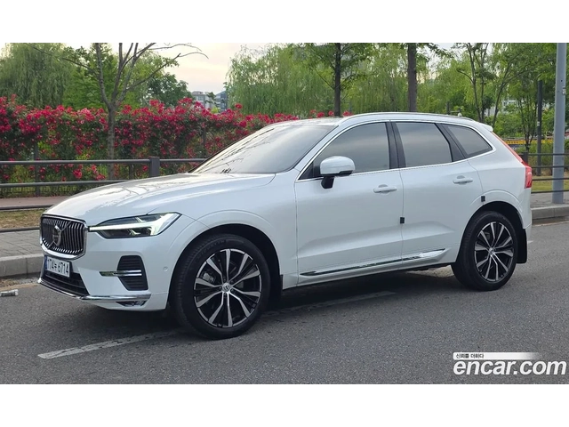Volvo XC60 B6 ULTIMATE BRIGHT - автомобили, коли, обяви за нови и употребявани 0