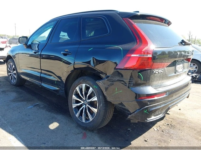 Volvo XC60 B5 Core AWD - автомобили, коли, обяви за нови и употребявани 2