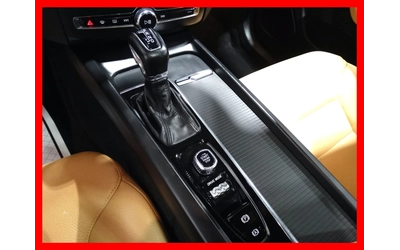 Volvo XC60 T6 AWD Momentum - автомобили, коли, обяви за нови и употребявани 11