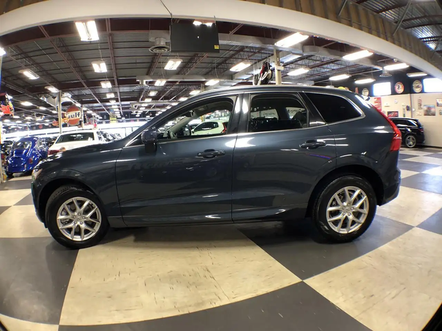 Volvo XC60 MOMENTUM AWD LEATHER PAN/ROOF NAV B/SPOT CAMERA All Wheel Drive - автомобили, коли, обяви за нови и употребявани 3
