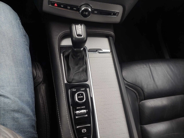 Volvo Xc90 D5 235ps INSCRIPTION - автомобили, коли, обяви за нови и употребявани 10