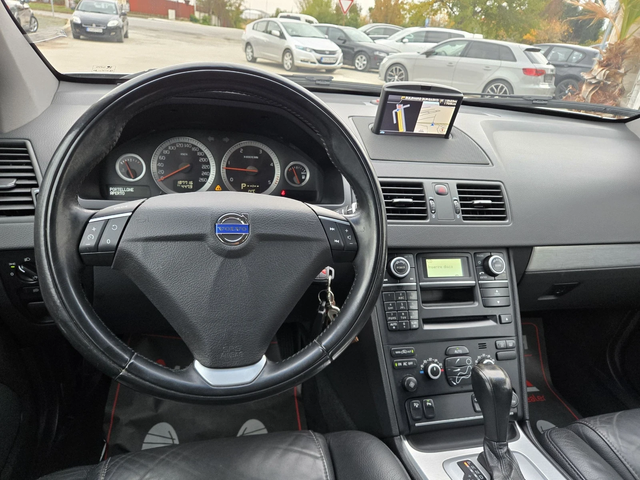 Volvo Xc90 2.4D-200кс= АВТОМАТ= 7МЕСТА= 4Х4= НАВИ= 187.000КМ - автомобили, коли, обяви за нови и употребявани 10