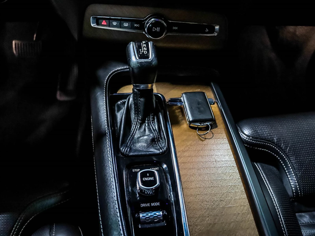 Volvo Xc90 ISCRIPTION* ВИДЕО НА ДВИГАТЕЛЯ* АВТО КРЕДИТ - автомобили, коли, обяви за нови и употребявани 10