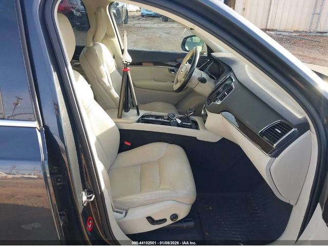 Volvo Xc90 2017 VOLVO XC90 T6 MOMENTUM - автомобили, коли, обяви за нови и употребявани 10