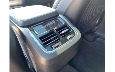 Volvo Xc90 R-Design - автомобили, коли, обяви за нови и употребявани 9