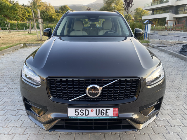 Volvo XC90 B5/ AWD/ MHEV/ Plus Dark - автомобили, коли, обяви за нови и употребявани 1