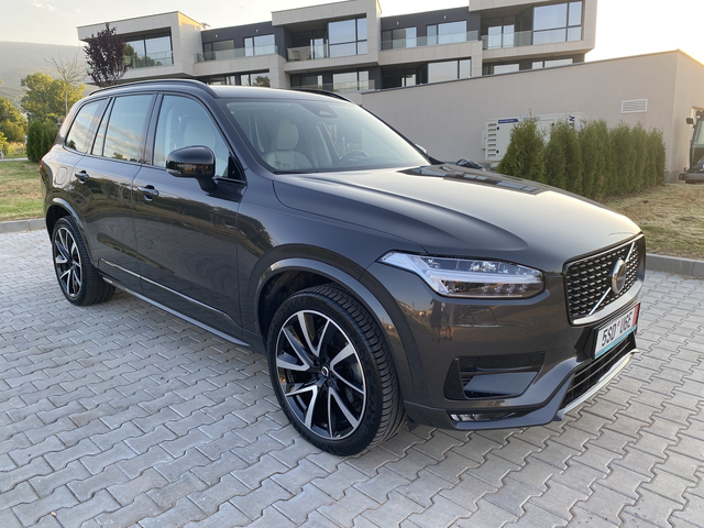 Volvo XC90 B5/ AWD/ MHEV/ Plus Dark - автомобили, коли, обяви за нови и употребявани 2