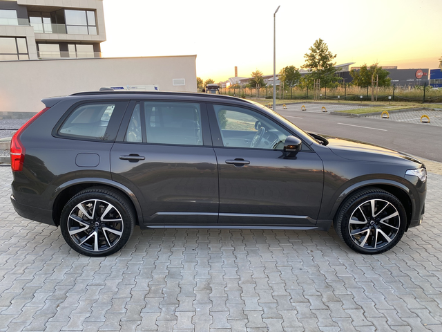 Volvo XC90 B5/ AWD/ MHEV/ Plus Dark - автомобили, коли, обяви за нови и употребявани 3