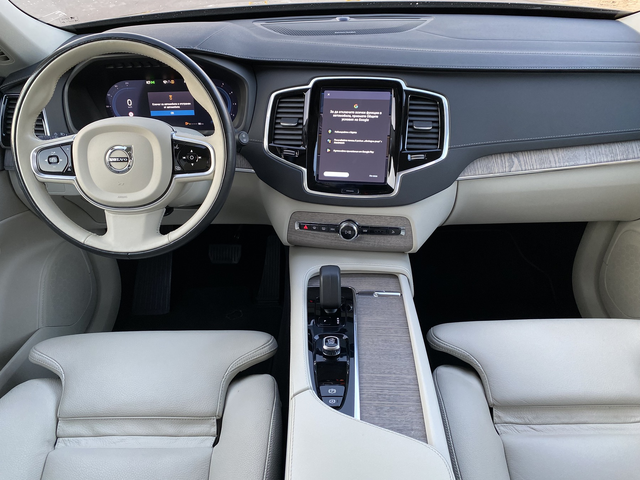 Volvo XC90 B5/ AWD/ MHEV/ Plus Dark - автомобили, коли, обяви за нови и употребявани 7