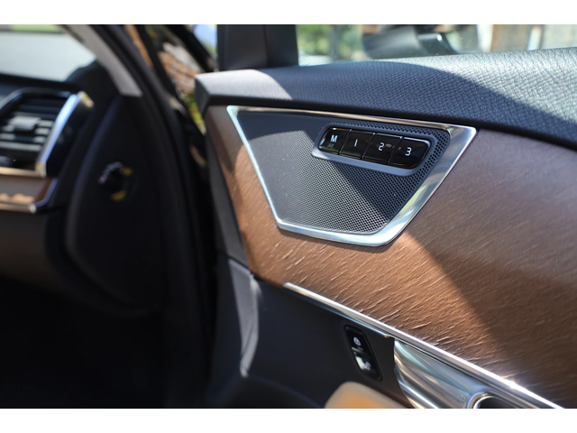 Volvo XC90 XC90 - автомобили, коли, обяви за нови и употребявани 15