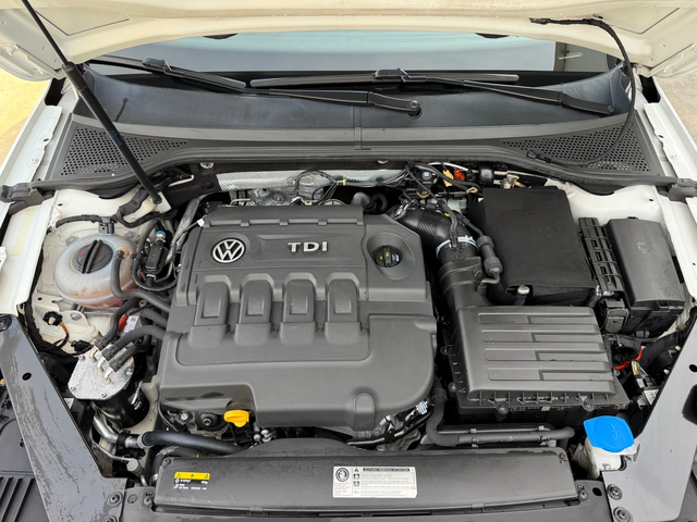 VW Alltrack 2.0tdi 150k.c* 4x4* Digital* Panorama* Highline* - автомобили, коли, обяви за нови и употребявани 16