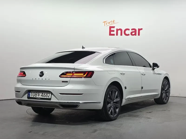 VW Arteon 2.0 Tdi Prestige 4Motion - автомобили, коли, обяви за нови и употребявани 1