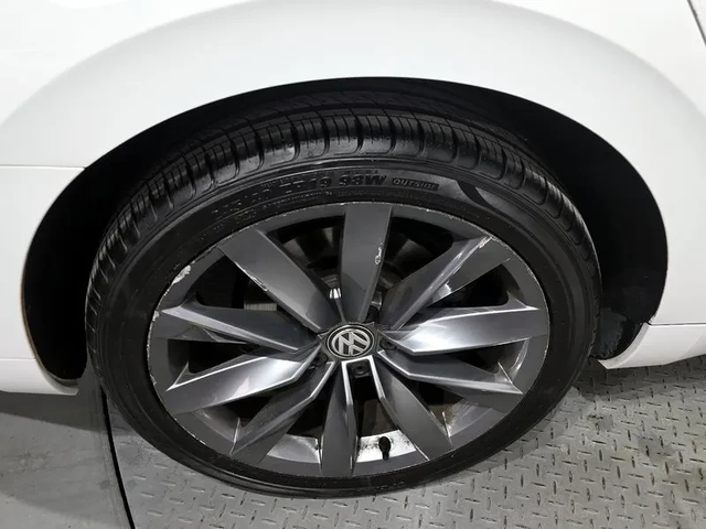 VW Arteon 2.0 Tdi Prestige 4Motion - автомобили, коли, обяви за нови и употребявани 4