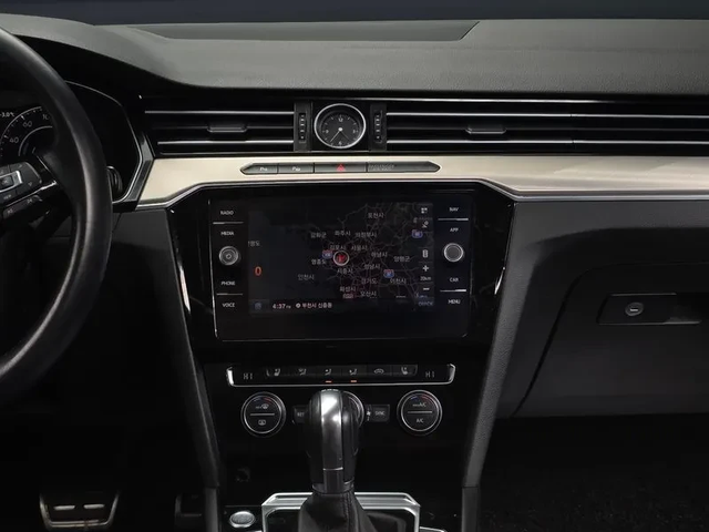 VW Arteon 2.0 TDI Premium - автомобили, коли, обяви за нови и употребявани 13