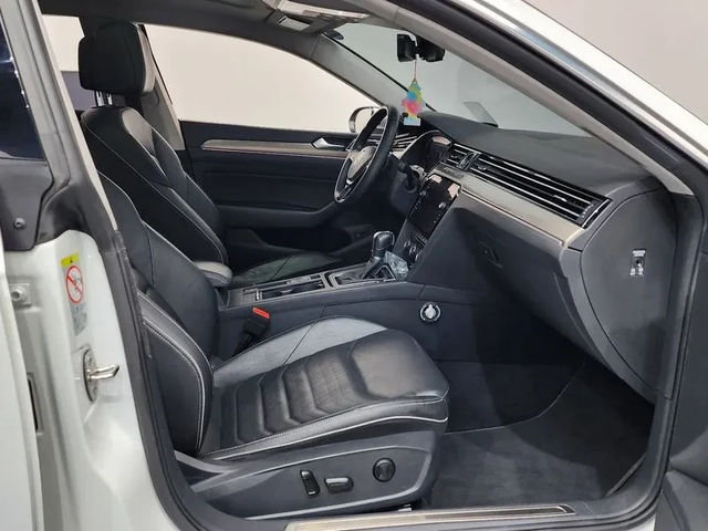 VW Arteon 2.0 Tdi Prestige - автомобили, коли, обяви за нови и употребявани 10