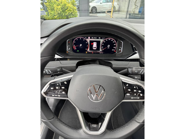 VW Arteon R-LINE - автомобили, коли, обяви за нови и употребявани 13