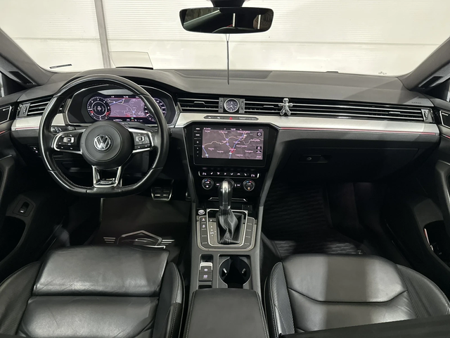 VW Arteon 2.0TDI R-Line * DSTR* DIGITAL* DYNAUDIO* HEAD-UP* - автомобили, коли, обяви за нови и употребявани 7
