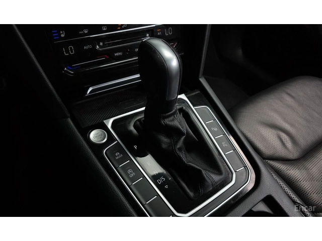 VW Arteon 2.0 TDI Prestige* DISTRONIC* 360* ХЕДЪП* ОБДУХВАНЕ - автомобили, коли, обяви за нови и употребявани 12