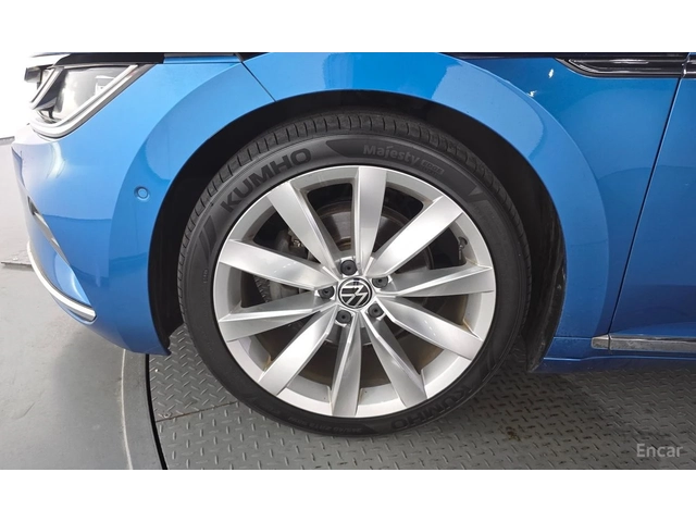 VW Arteon 2.0 TDI Prestige* DISTRONIC* 360* ХЕДЪП* ОБДУХВАНЕ - автомобили, коли, обяви за нови и употребявани 4