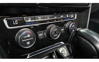 VW Arteon 2.0TDI PREMIUM* КОЖА* ОБДУХВ* ПАНО* МАСАЖИ - автомобили, коли, обяви за нови и употребявани 15